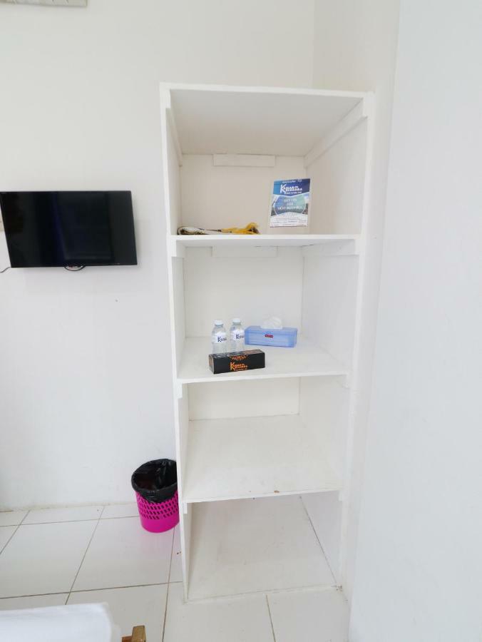 Kamar Keluarga Kalideres Yakarta Exterior foto